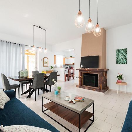 Villa Perla Lardos Luaran gambar