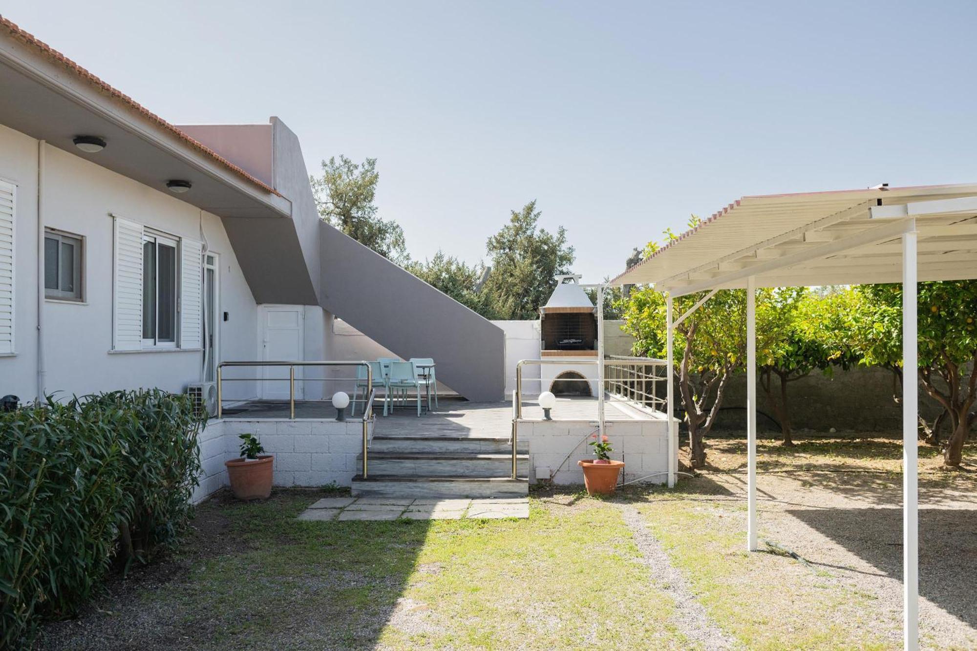 Villa Perla Lardos Luaran gambar
